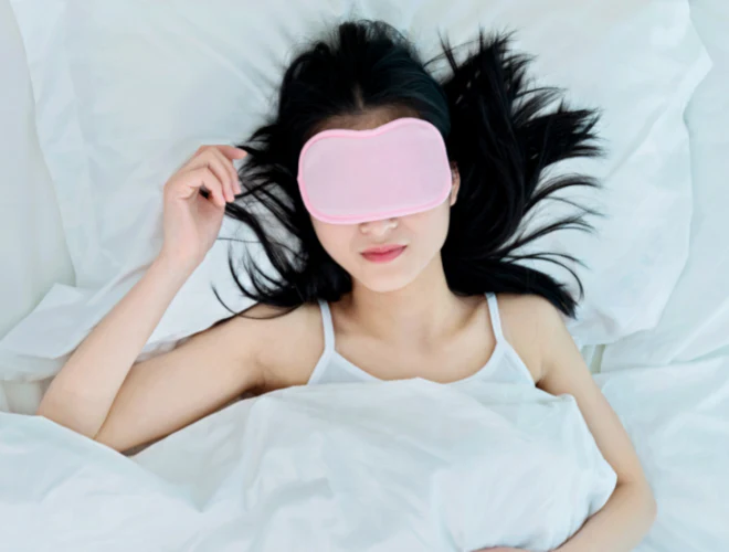 cómo dormir con extensiones de pestañas